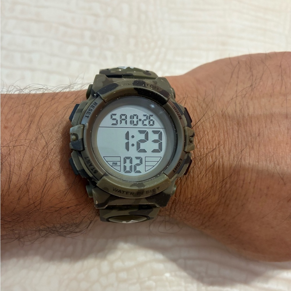 SKMEI  Camouflage Watch